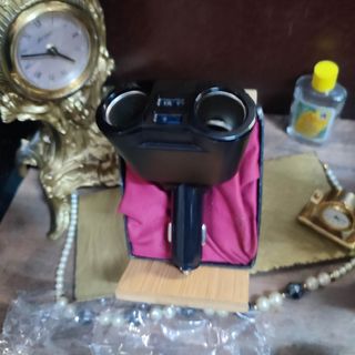 Mechero Coche Cargador 12v como nuevo