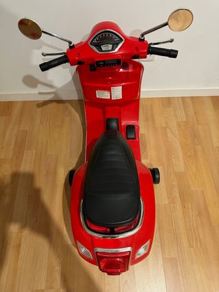 Vendo moto de bateria para niñ@s