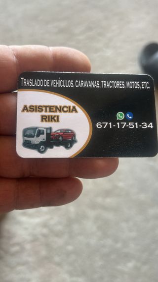 GRUA Se transporta vheiculos i teactores