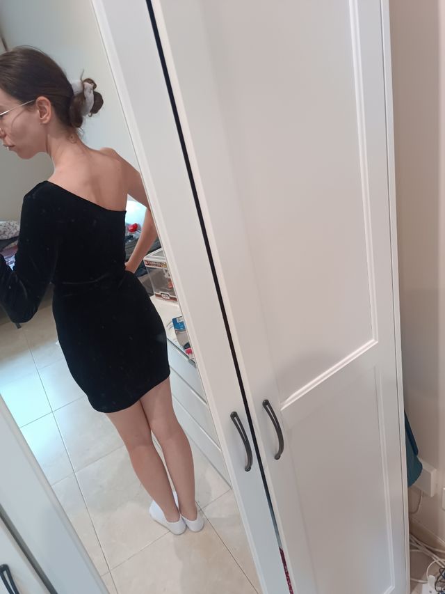 Vestido Negro MANGO Corto Terciopelo talla S