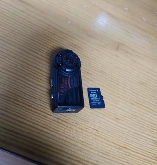 Mini cámara invisible