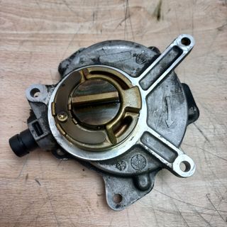 06D145100E Bomba De Vacio Audi A4