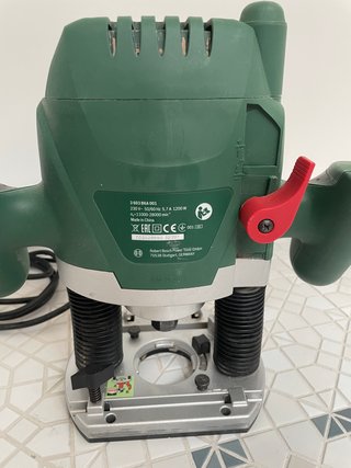 Fresadora Bosch POF 1200 AE