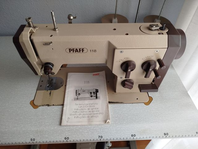 Máquina de coser  PFAFF 118