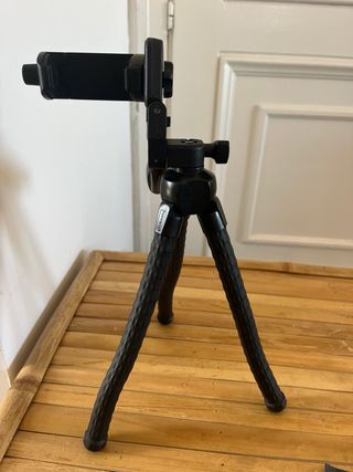 Tripode ajustable para cámara y móvil