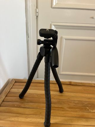 Tripode ajustable para cámara y móvil