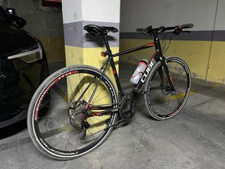 Bicicleta fitness Cube SL Road Race (shimano 105)