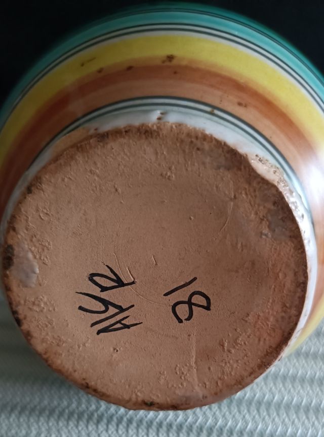 ANTIGUA JARRA DE CERAMICA