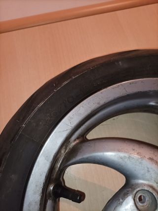 Rueda gilera runner