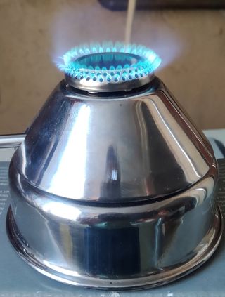 Parilla portatil WMF nueva con fogon gas rellenabl