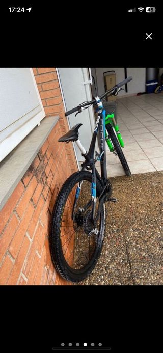 Bicicleta Focus raven 29 de carbono