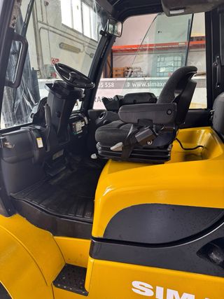 Carretilla elevadora diesel 4.5T