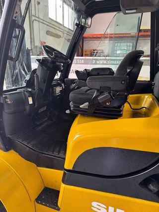 Carretilla elevadora diesel 4.5T