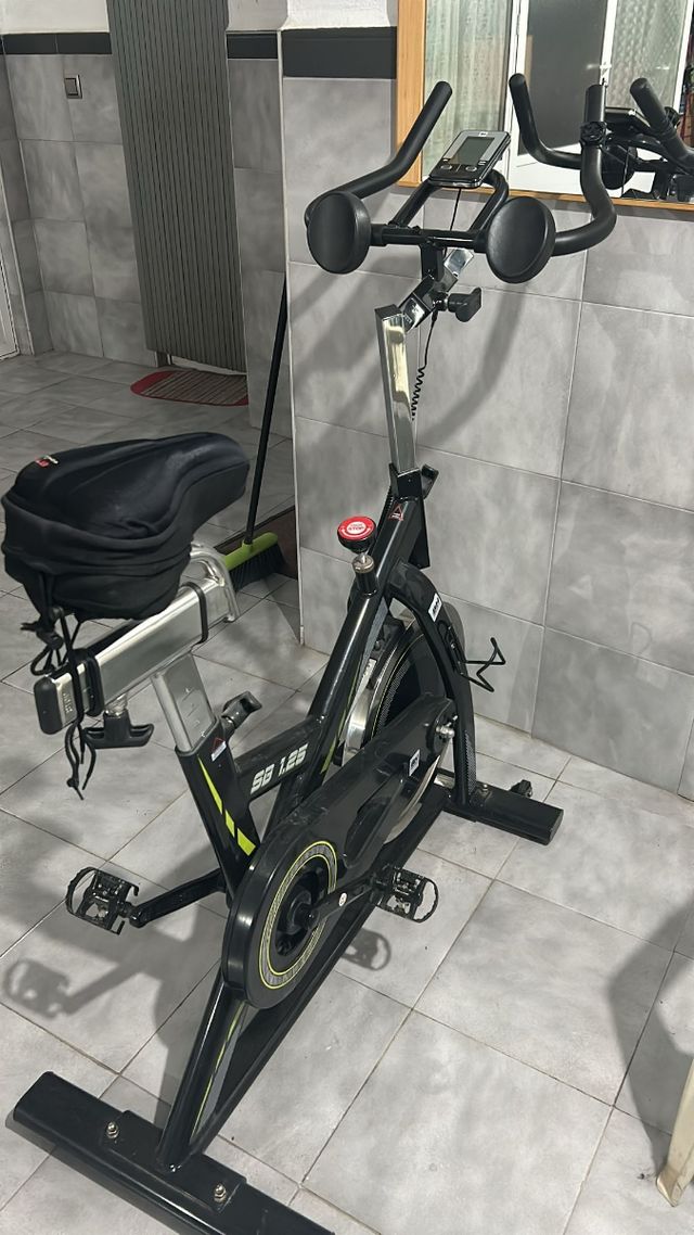 Bicicleta estática BH