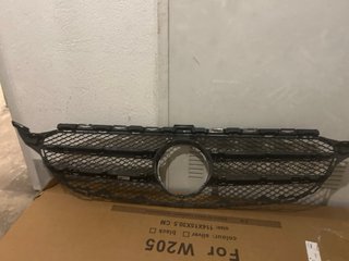 Parrilla Mercedes clase C original