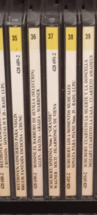 Estantería cd música clásica