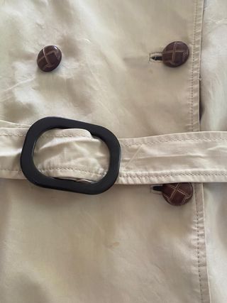 Gabardina corta mujer