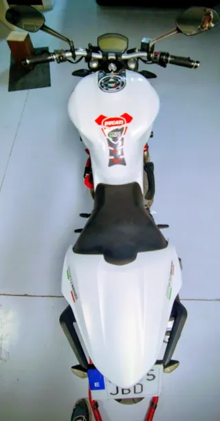 Ducati Monster 821