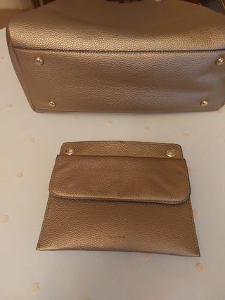Bolso dorado. Parfois