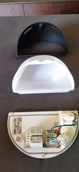 APLIQUE DE PARED EXTERIOR