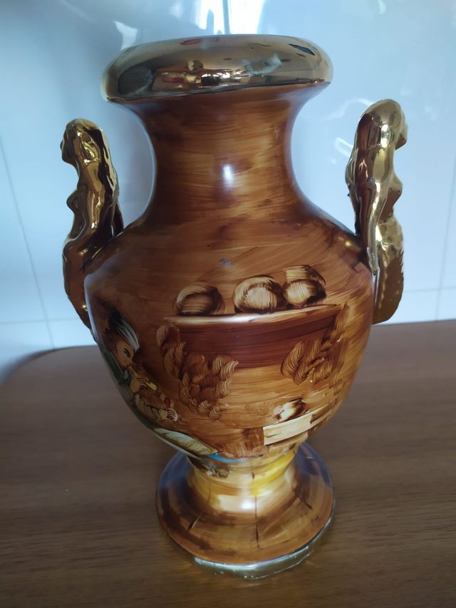 JARRON DE PORCELANA MARRON