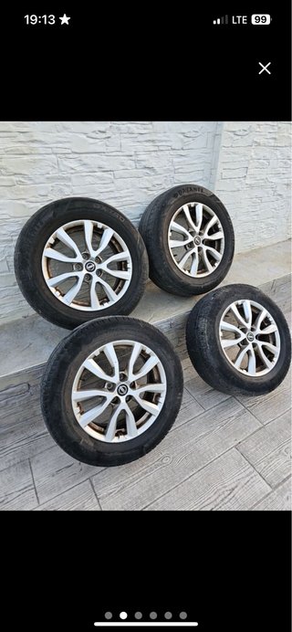 LLANTAS NISSAN RADIO 17 vendo tambien por separado