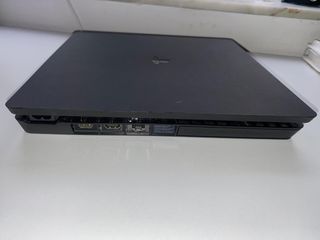 Ps4 slim 1Tb 