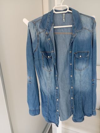 Camisa vaquera Stradivarius