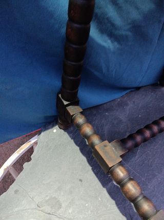 Mesa auxiliar bargueña