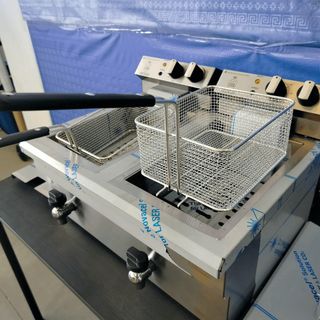 ⌚TE⍏ Freidora 10+10L con Grifo Desagüe