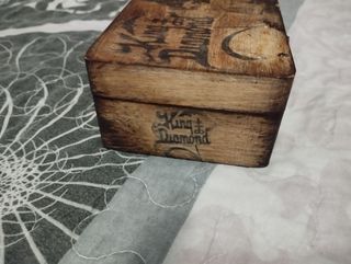 Lote King Diamond caja + chapas