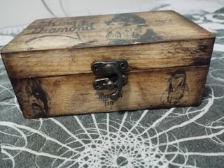 Lote King Diamond caja + chapas