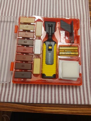 Equipo de reparación con fundidor de