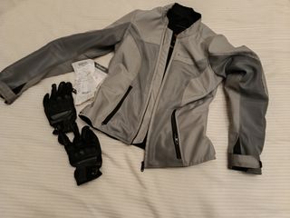 Chaqueta verano moto mujer y guantes