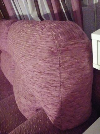 Sofa de 2 plazas color buganvilla