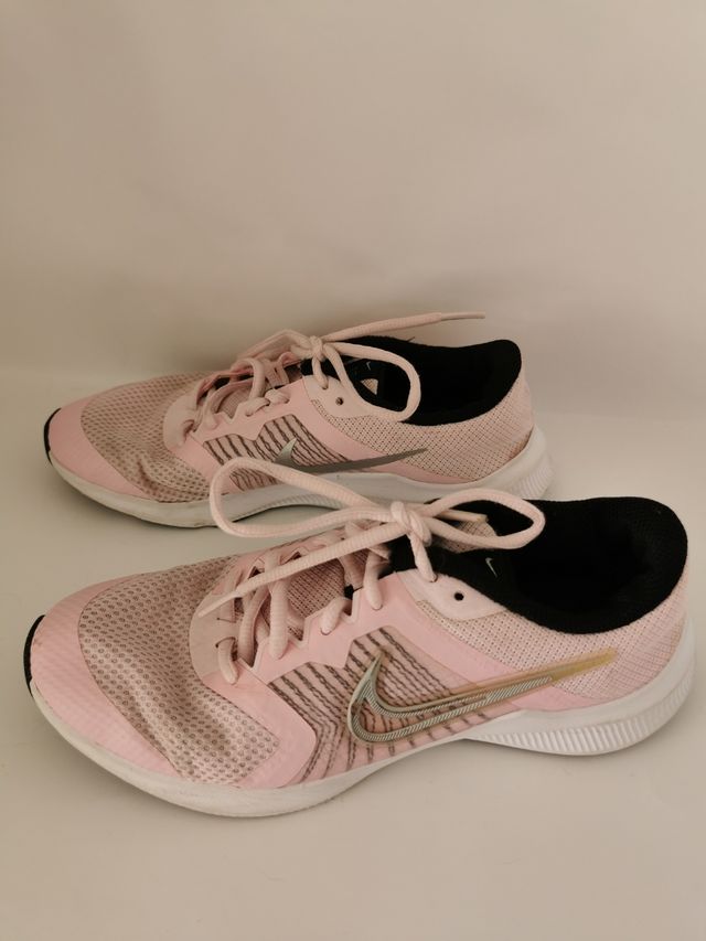 Zapatillas de chica N°36 de Nike.