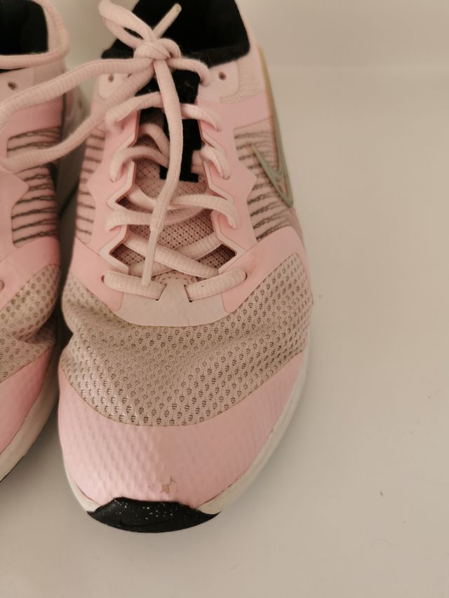 Zapatillas de chica N°36 de Nike.