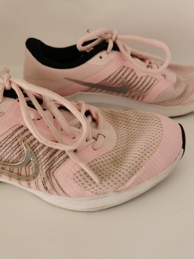 Zapatillas de chica N°36 de Nike.