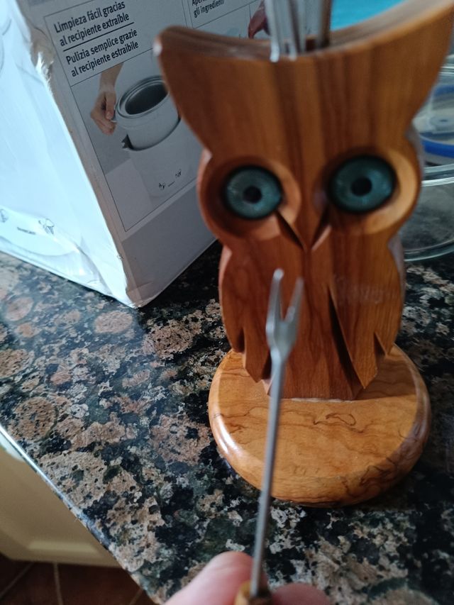 Búho de olivo con pinchos