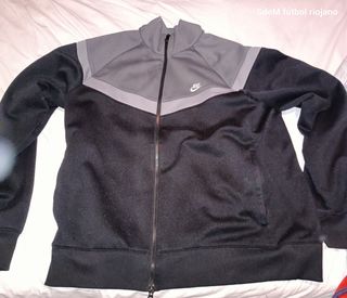 Preciosa sudadera Nike