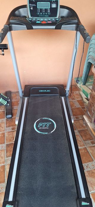 Oferta bajada de precio. Cinta de andar Cecotec.