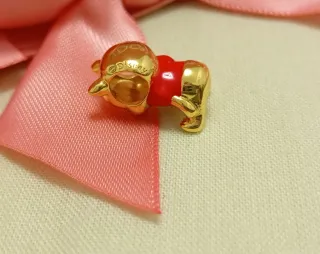 Charm Winnie The Pooh bañado en oro 14 kt.