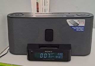 Altavoz/Radio/Despertador SONY Ipod