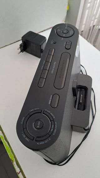 Altavoz/Radio/Despertador SONY Ipod