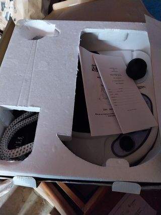 Estación de planchado Nevir 3542PE