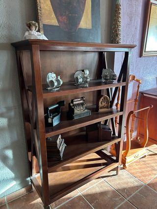 Estabteria de cruzetas en madera