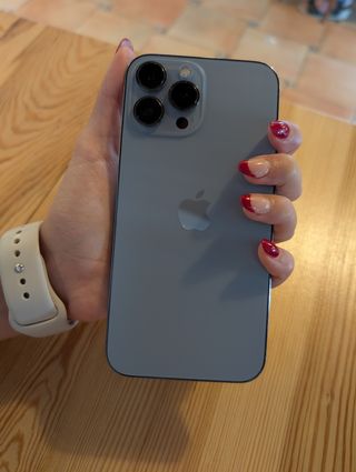 iPhone 13 Pro Max 256GB + 10 Fundas