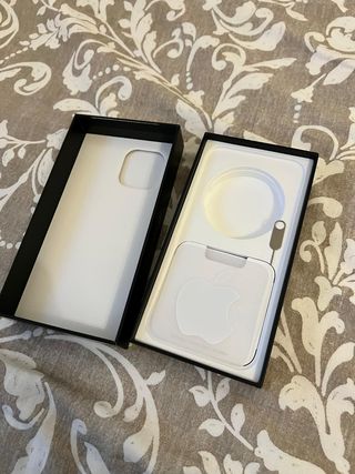 iPhone 13 Pro Max 256GB + 10 Fundas