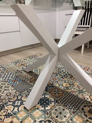 Patas de mesa blancas