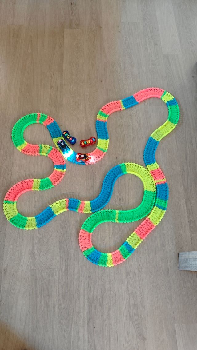 Pista de coches con luz